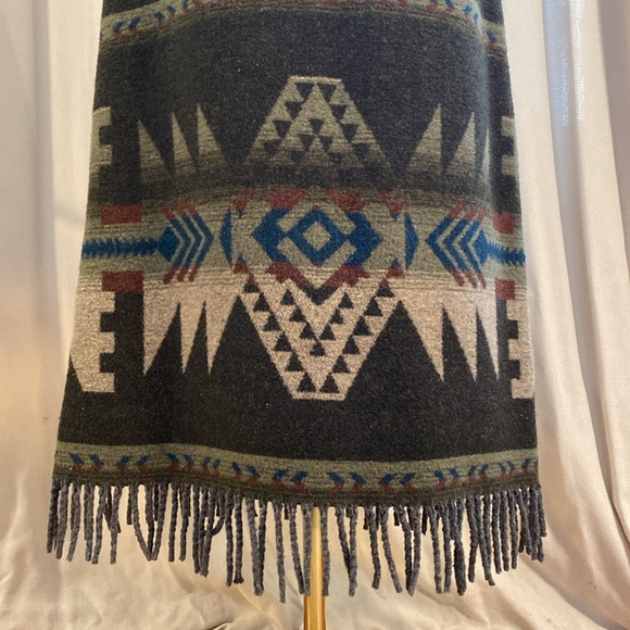 True Grit Women’s Blanket Fringe Skirt Size 8 Southwestern Tribal Wool Blend - Picture 8 of 17